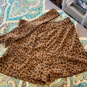 Animal print shorts - elastic waist with tie - large